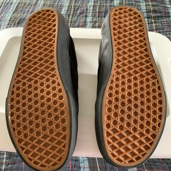 Vans canvas shoes - Picture 3 of 3